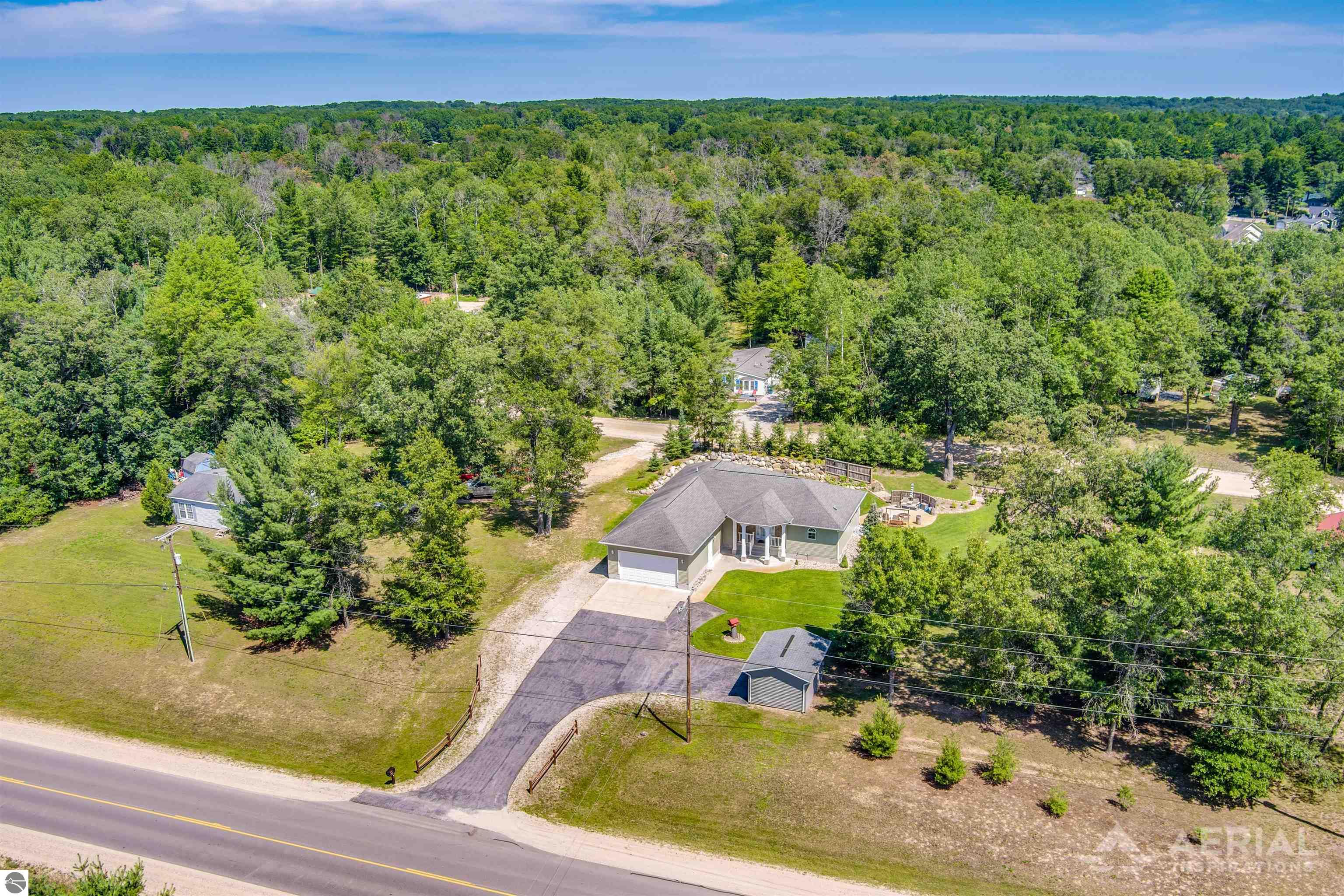 2811 Rifle River Trail