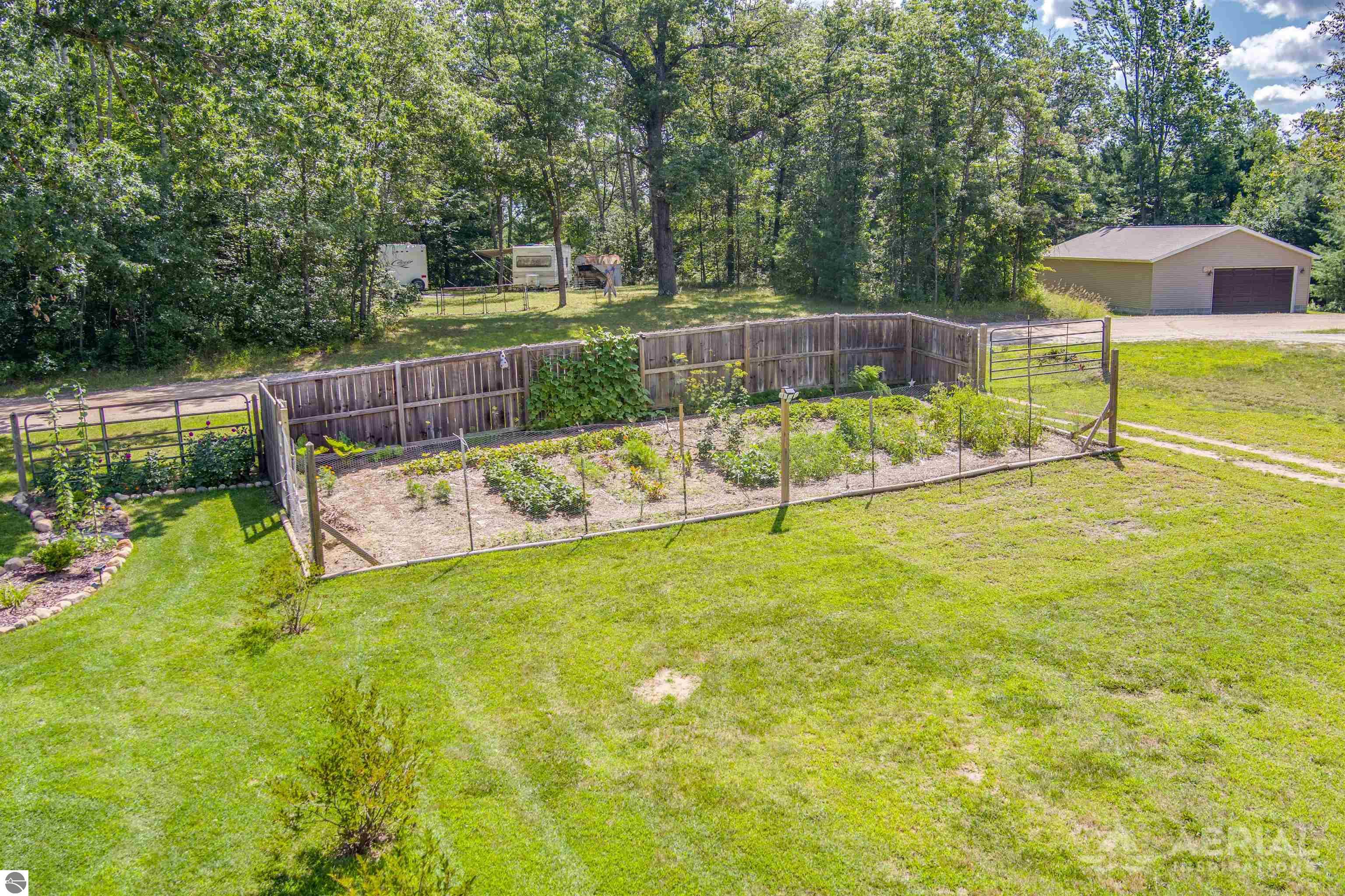 2811 Rifle River Trail