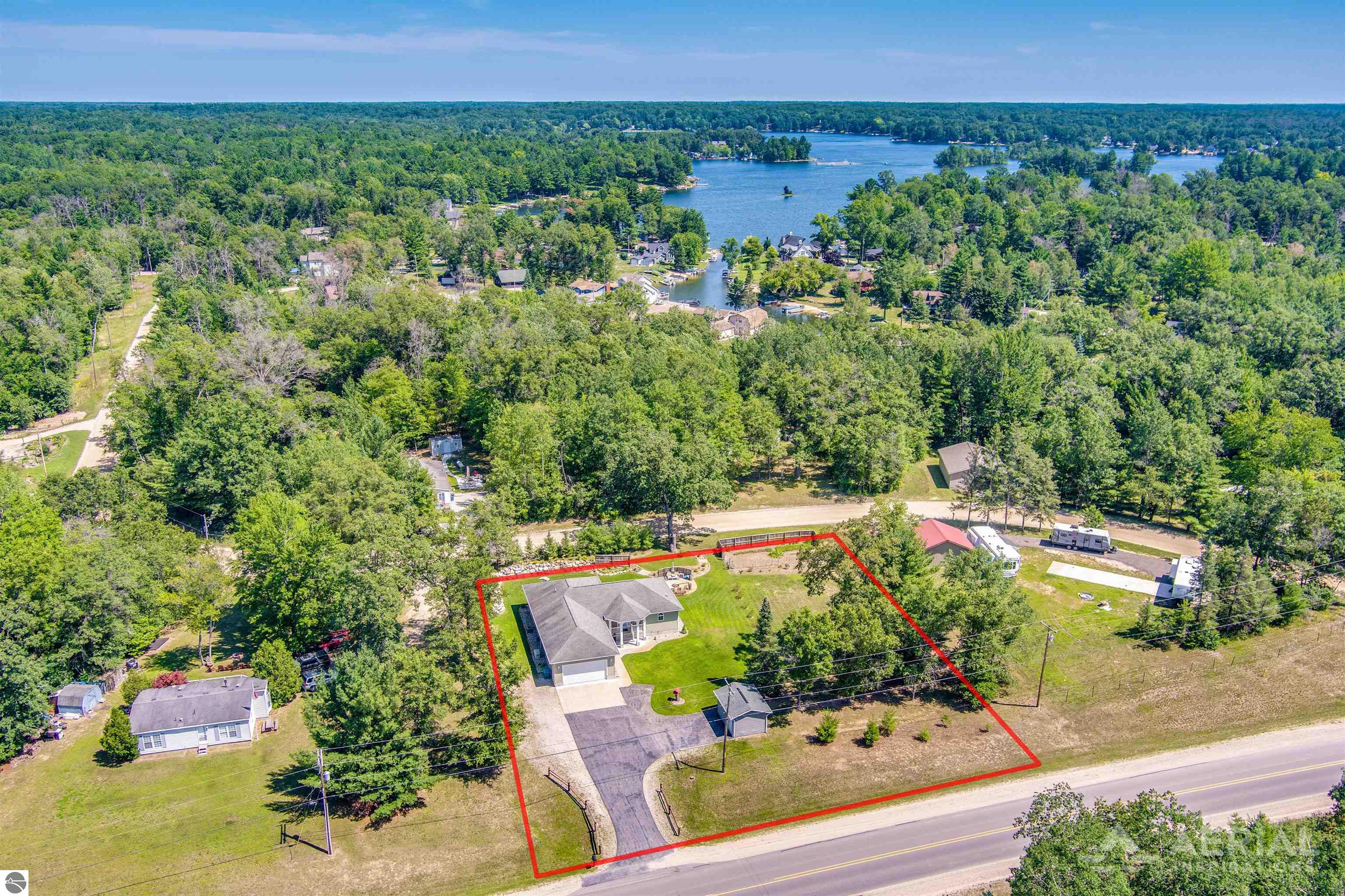 2811 Rifle River Trail