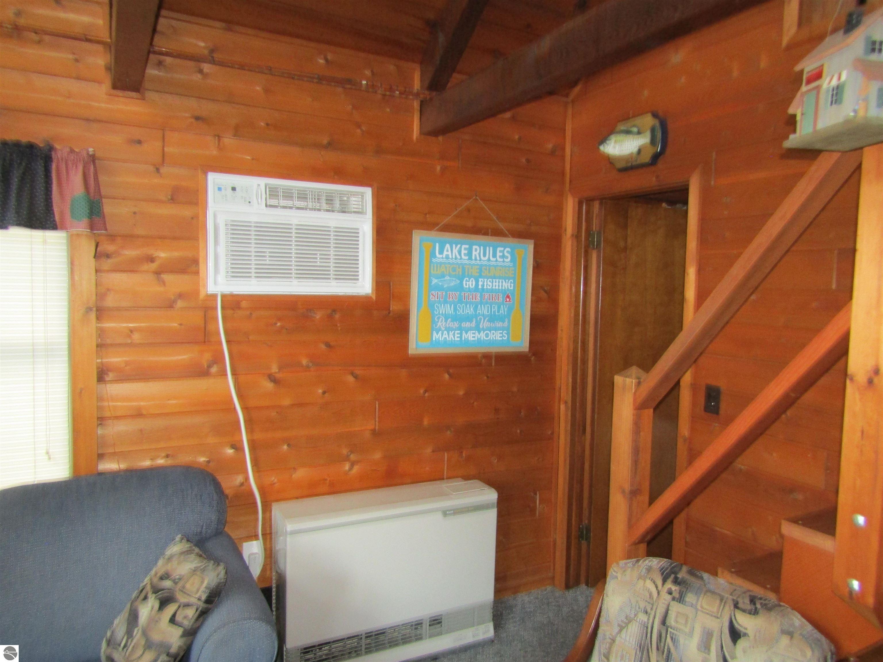 2082 N Ogemaw Trail