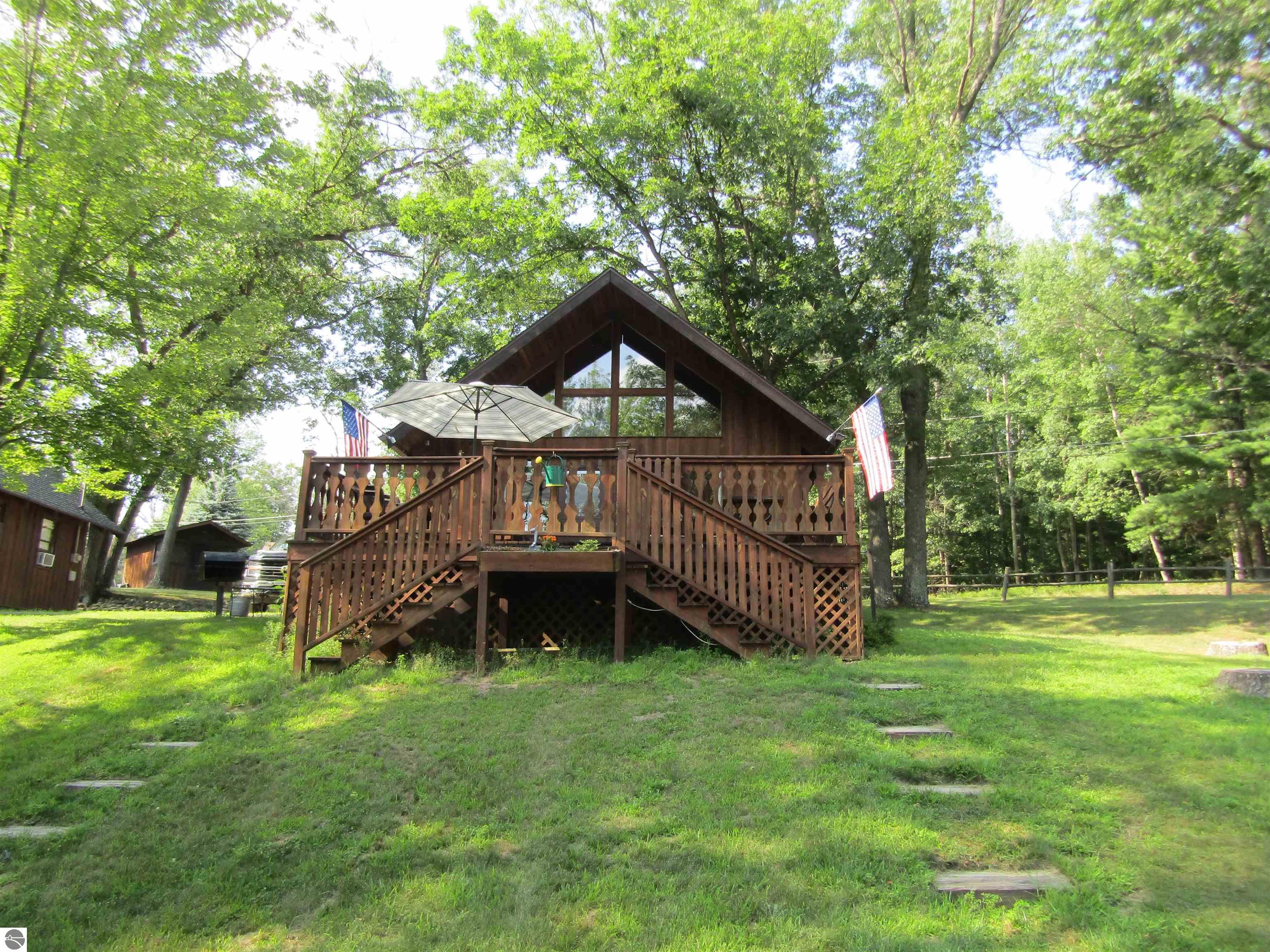 2082 N Ogemaw Trail