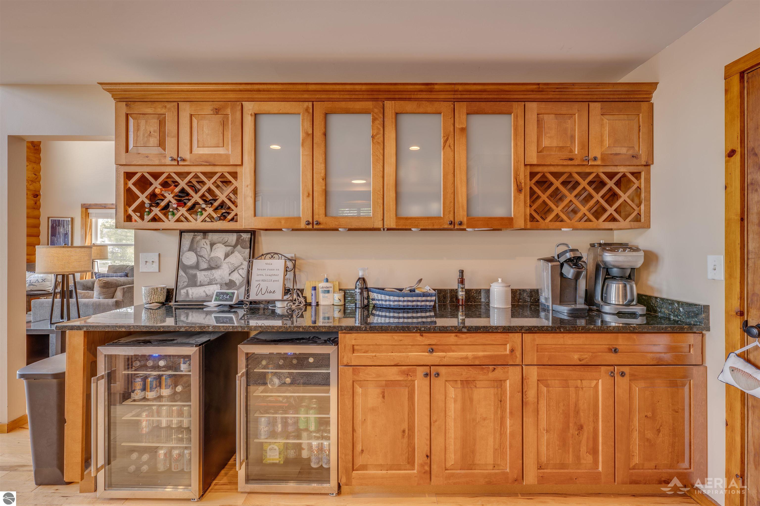 3319 S Ogemaw Trail