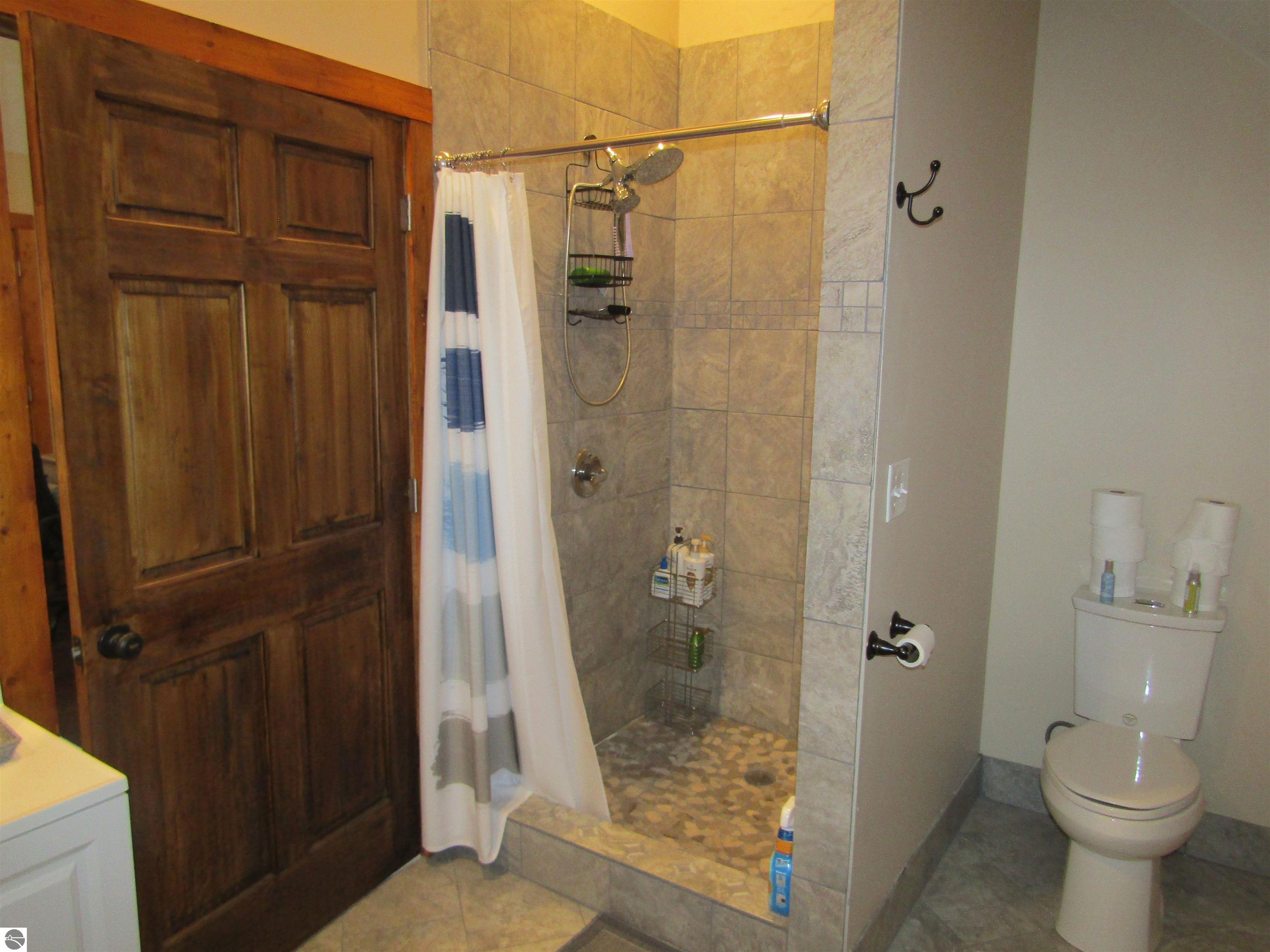 3319 S Ogemaw Trail