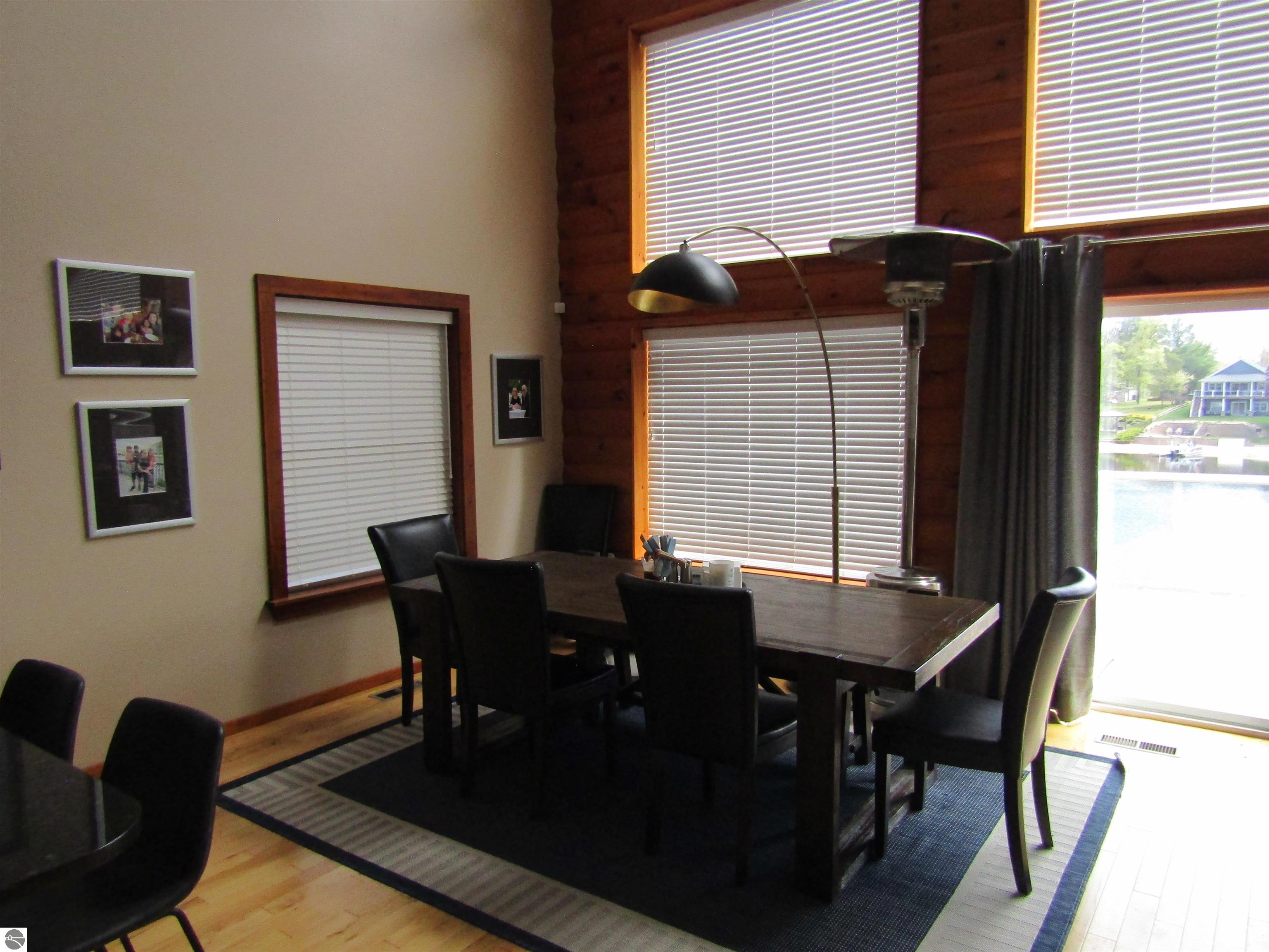 3319 S Ogemaw Trail