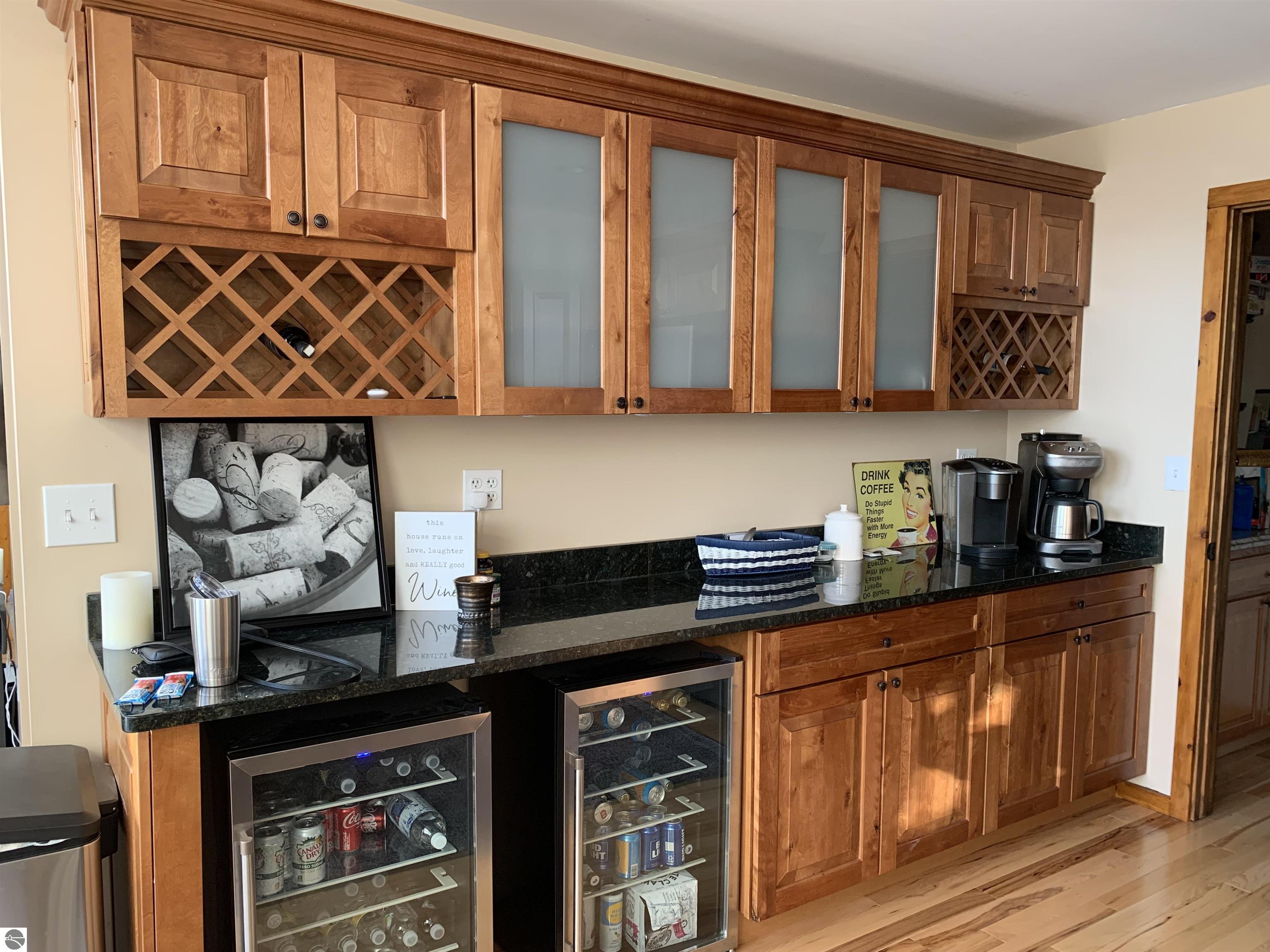 3319 S Ogemaw Trail