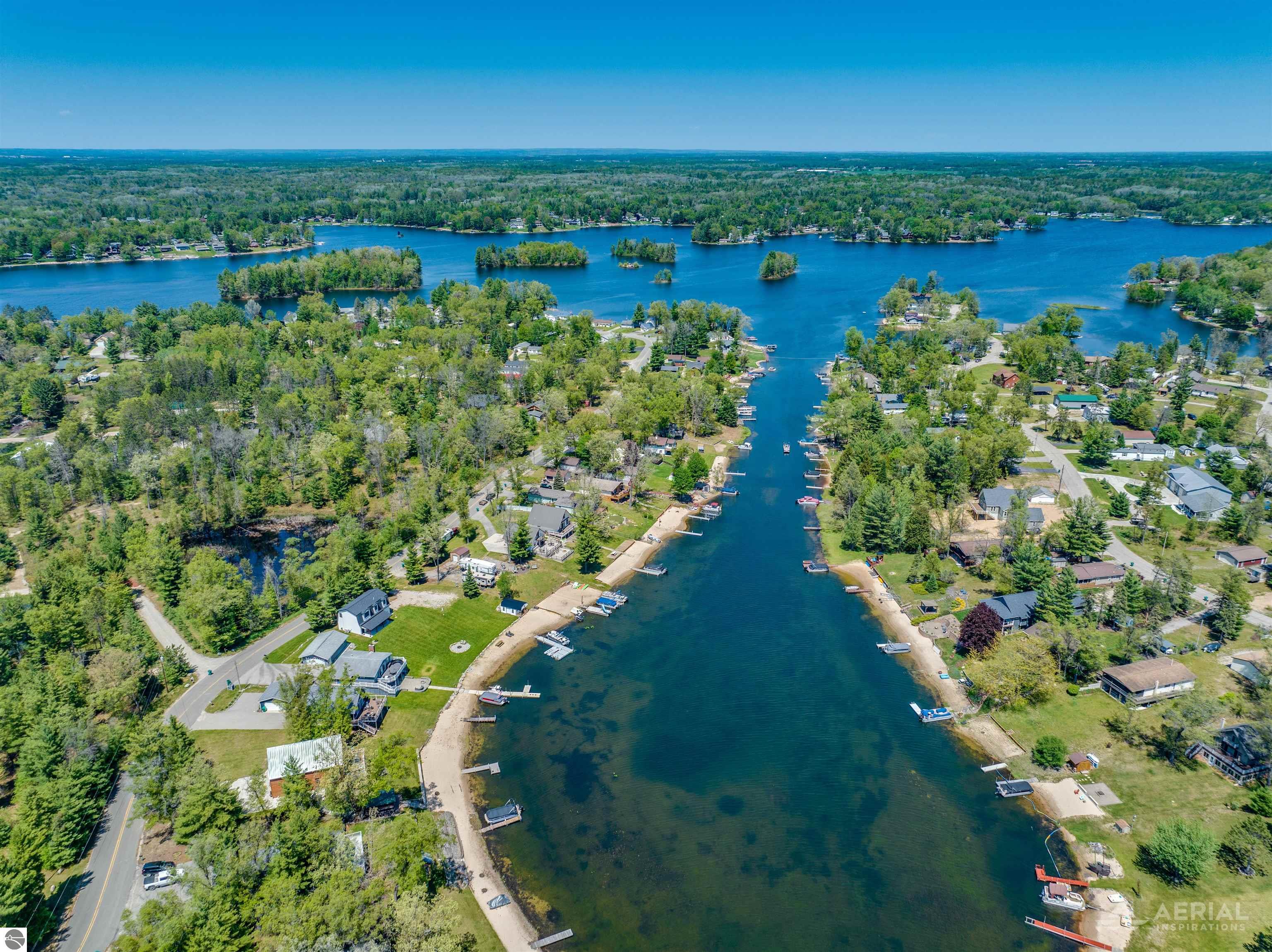3319 S Ogemaw Trail