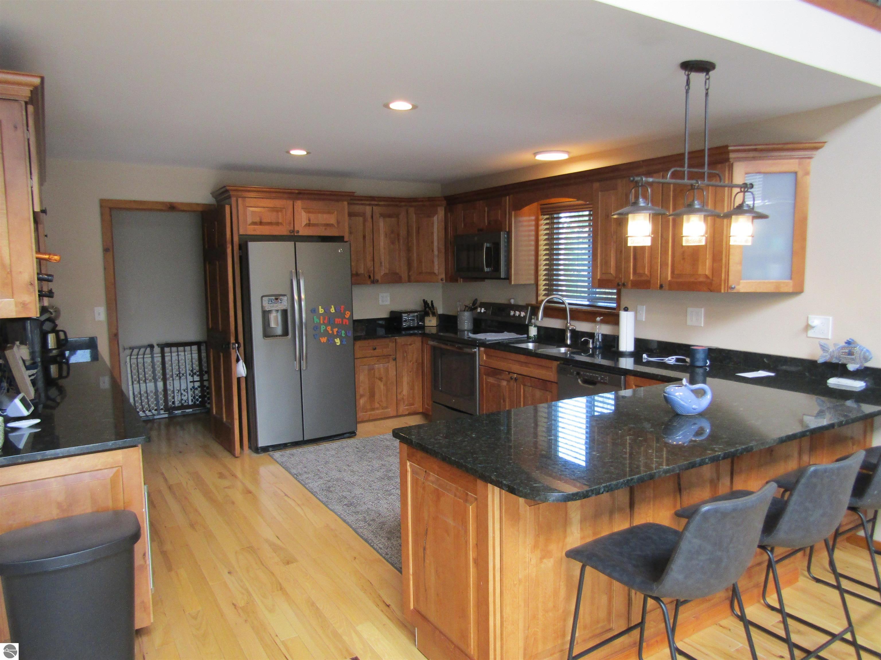 3319 S Ogemaw Trail