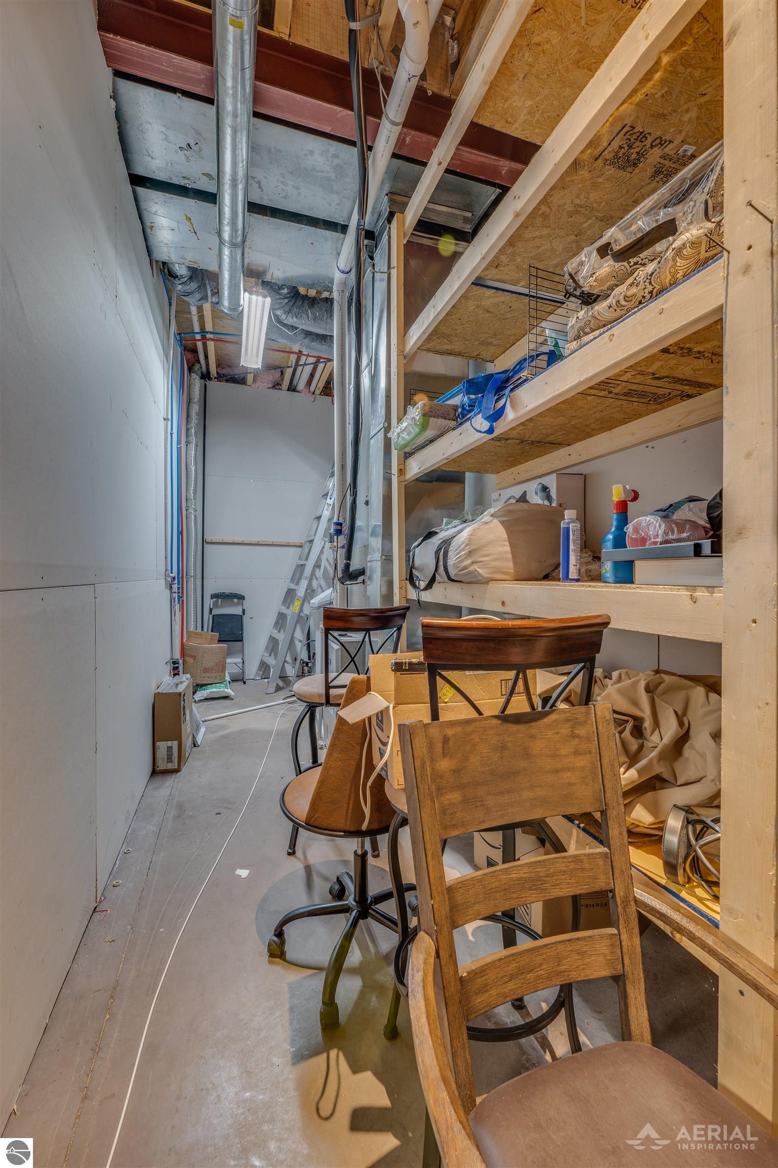 3319 S Ogemaw Trail