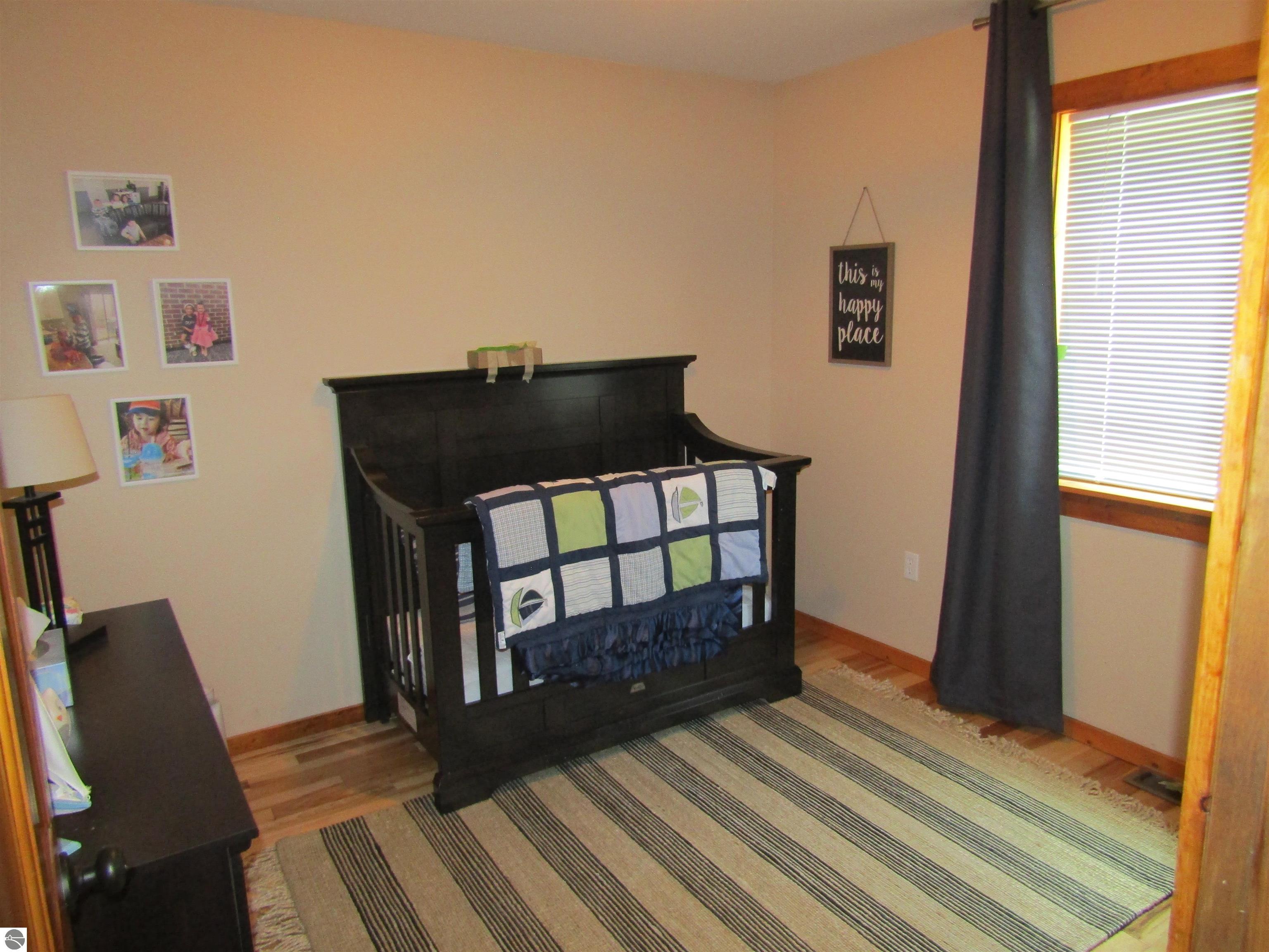 3319 S Ogemaw Trail