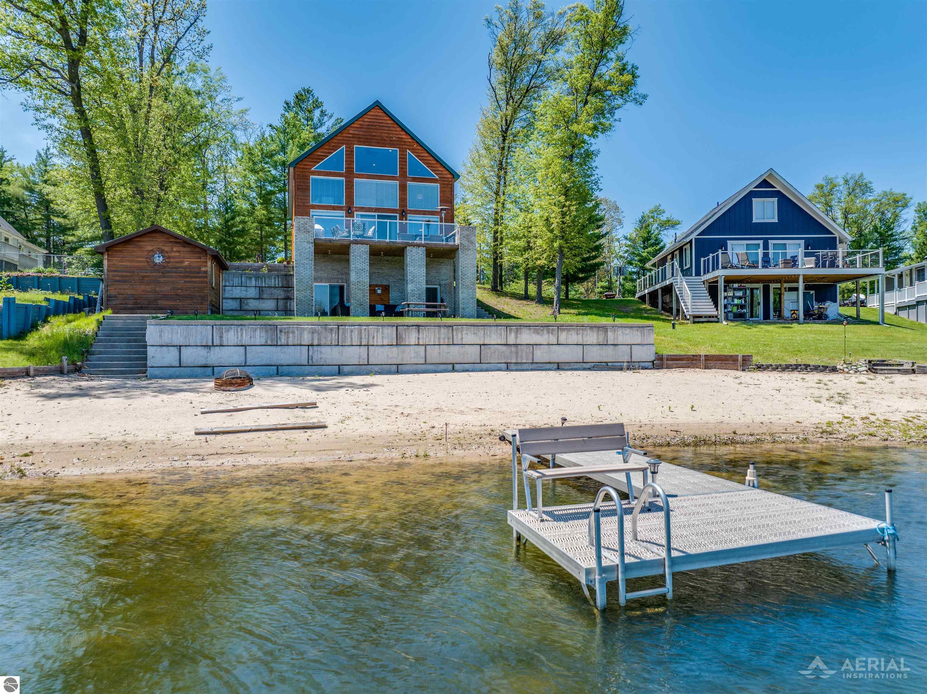 3319 S Ogemaw Trail