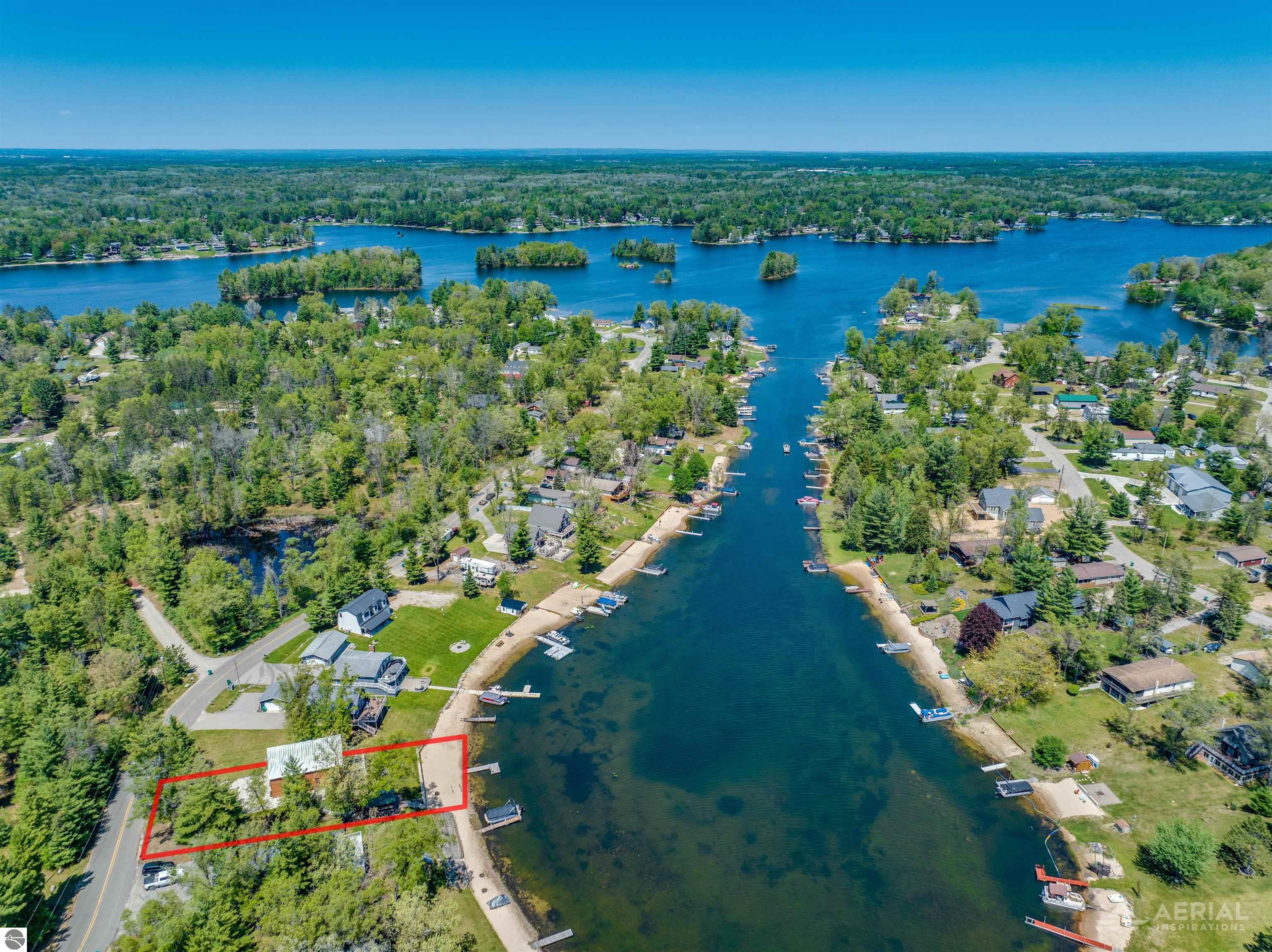 3319 S Ogemaw Trail