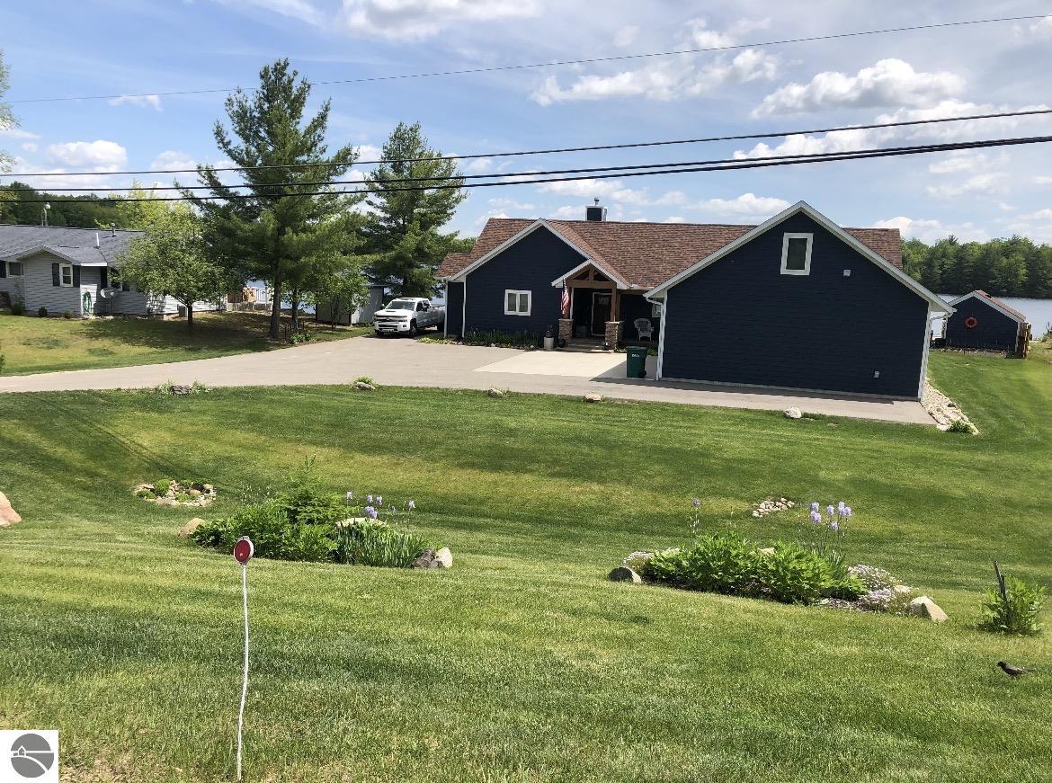 3083 Rifle River Trail