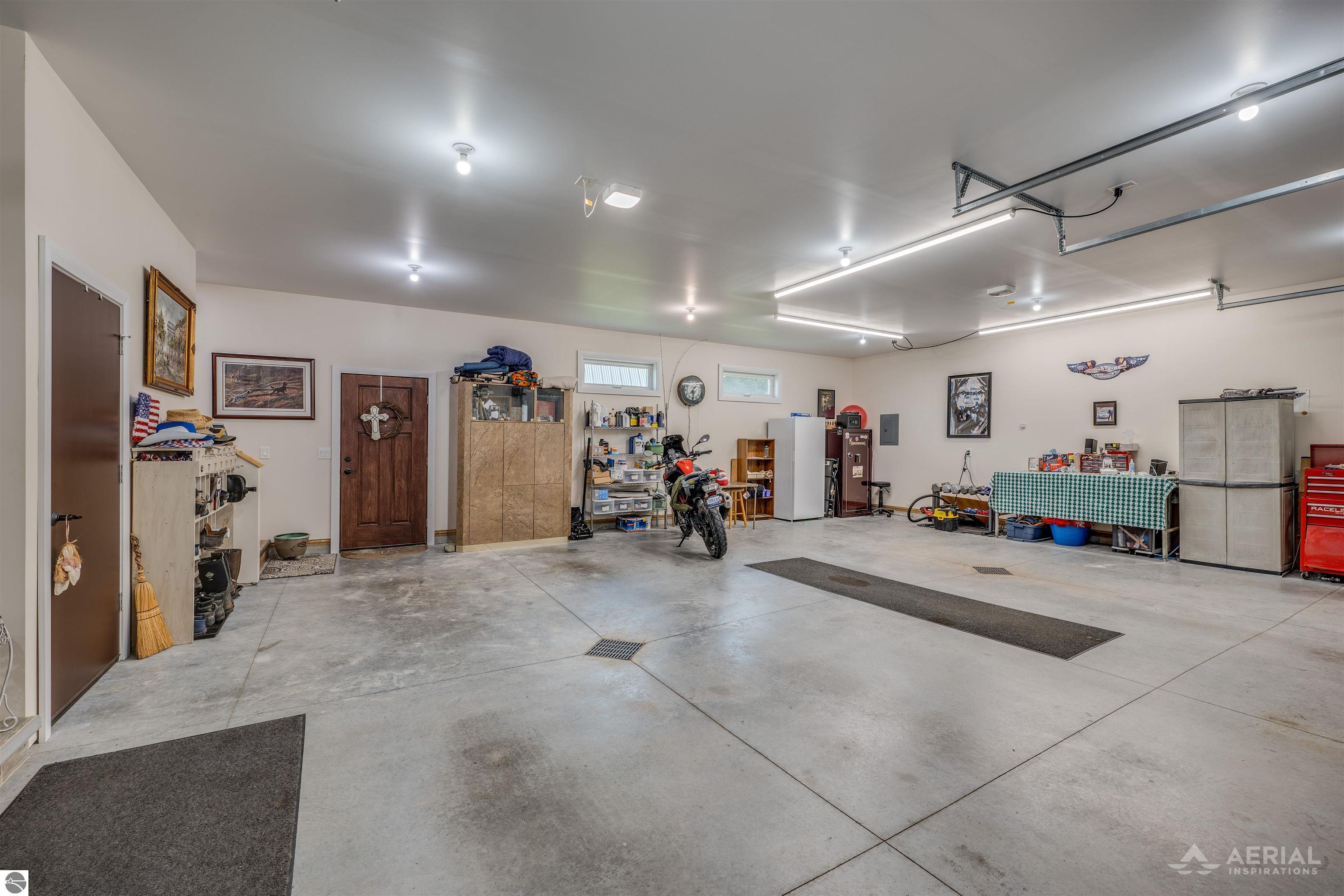 3083 Rifle River Trail