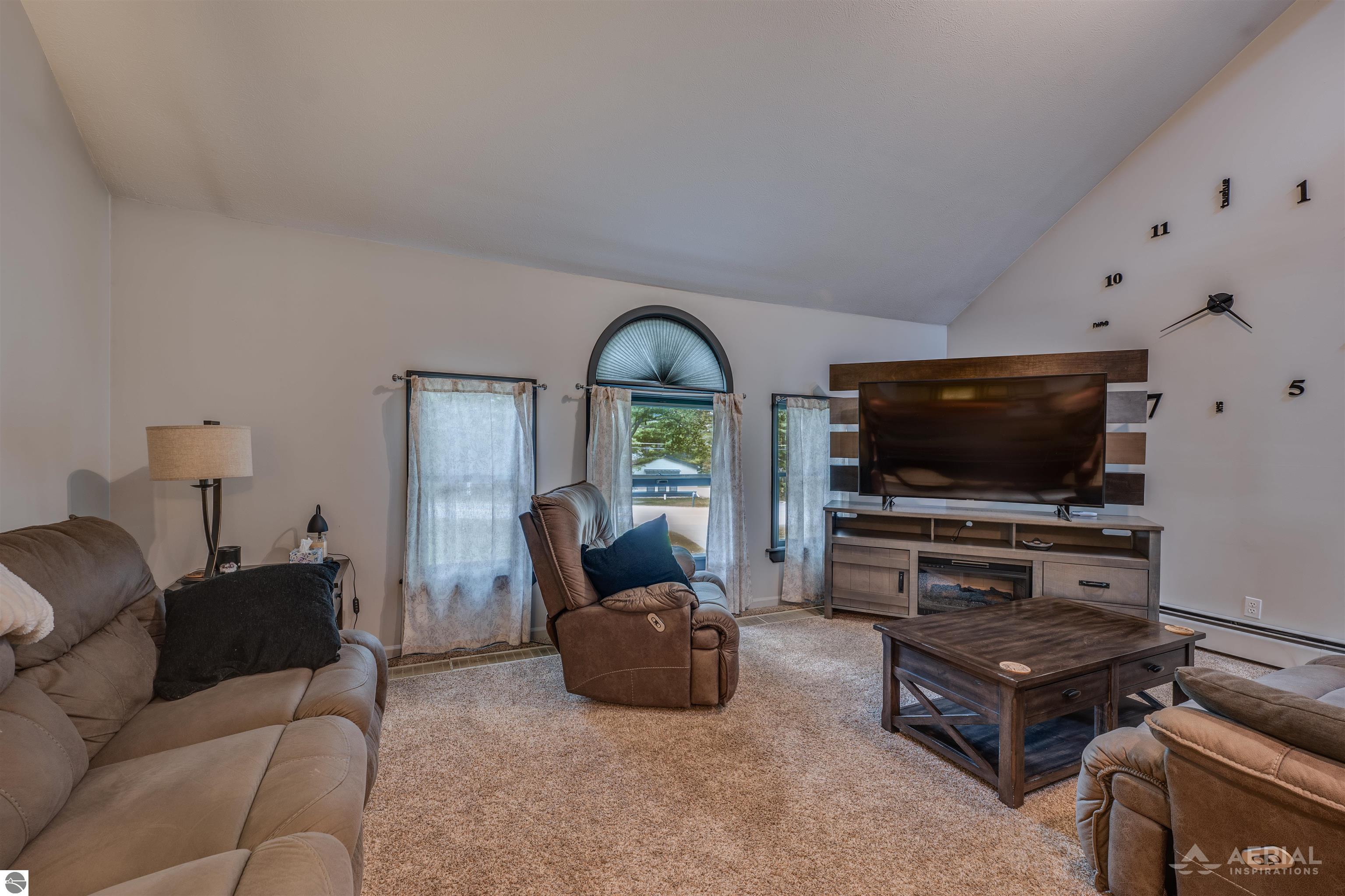 1741 N Ogemaw Trail