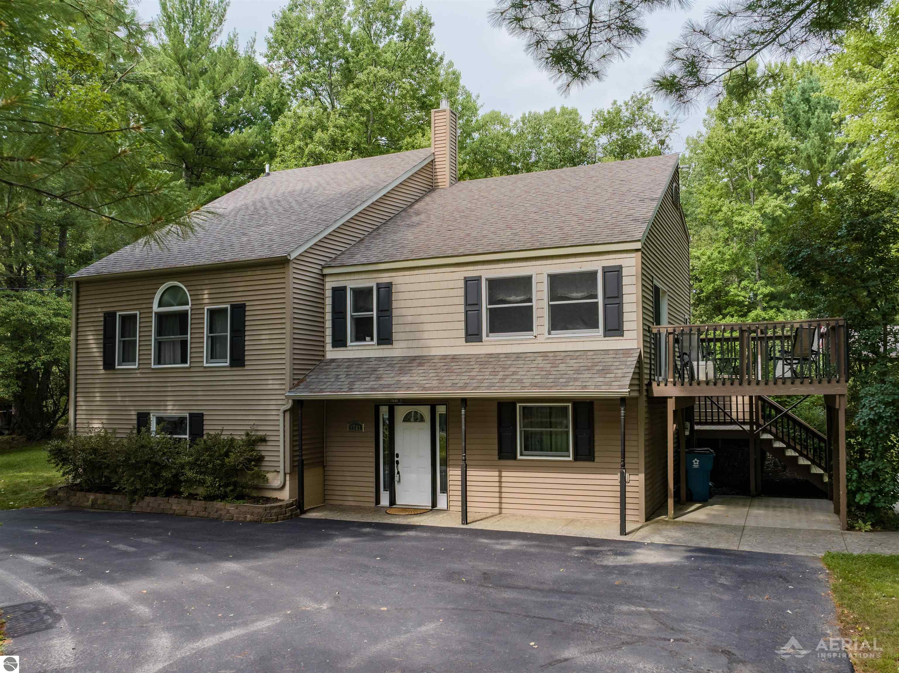 1741 N Ogemaw Trail