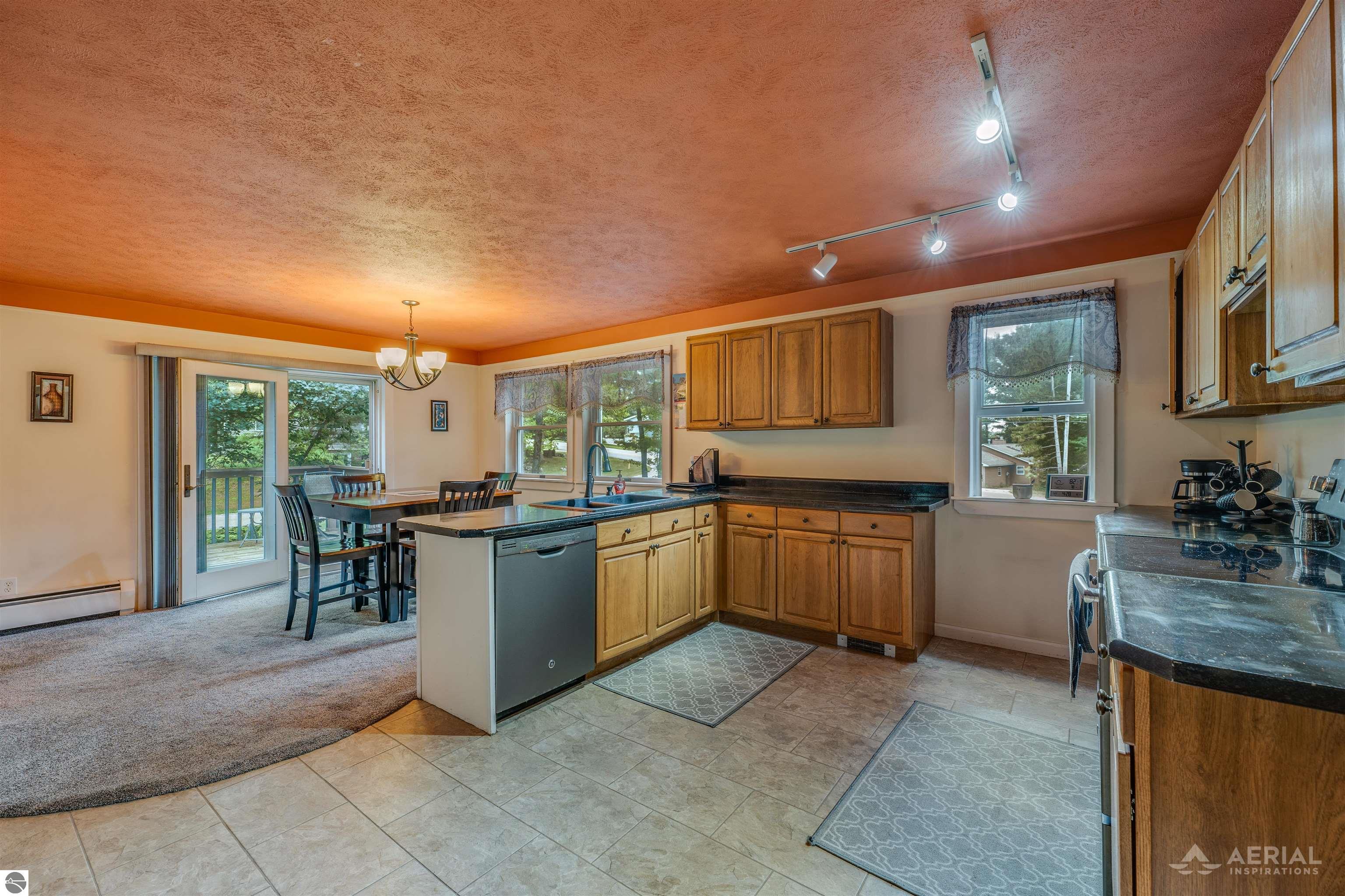 1741 N Ogemaw Trail
