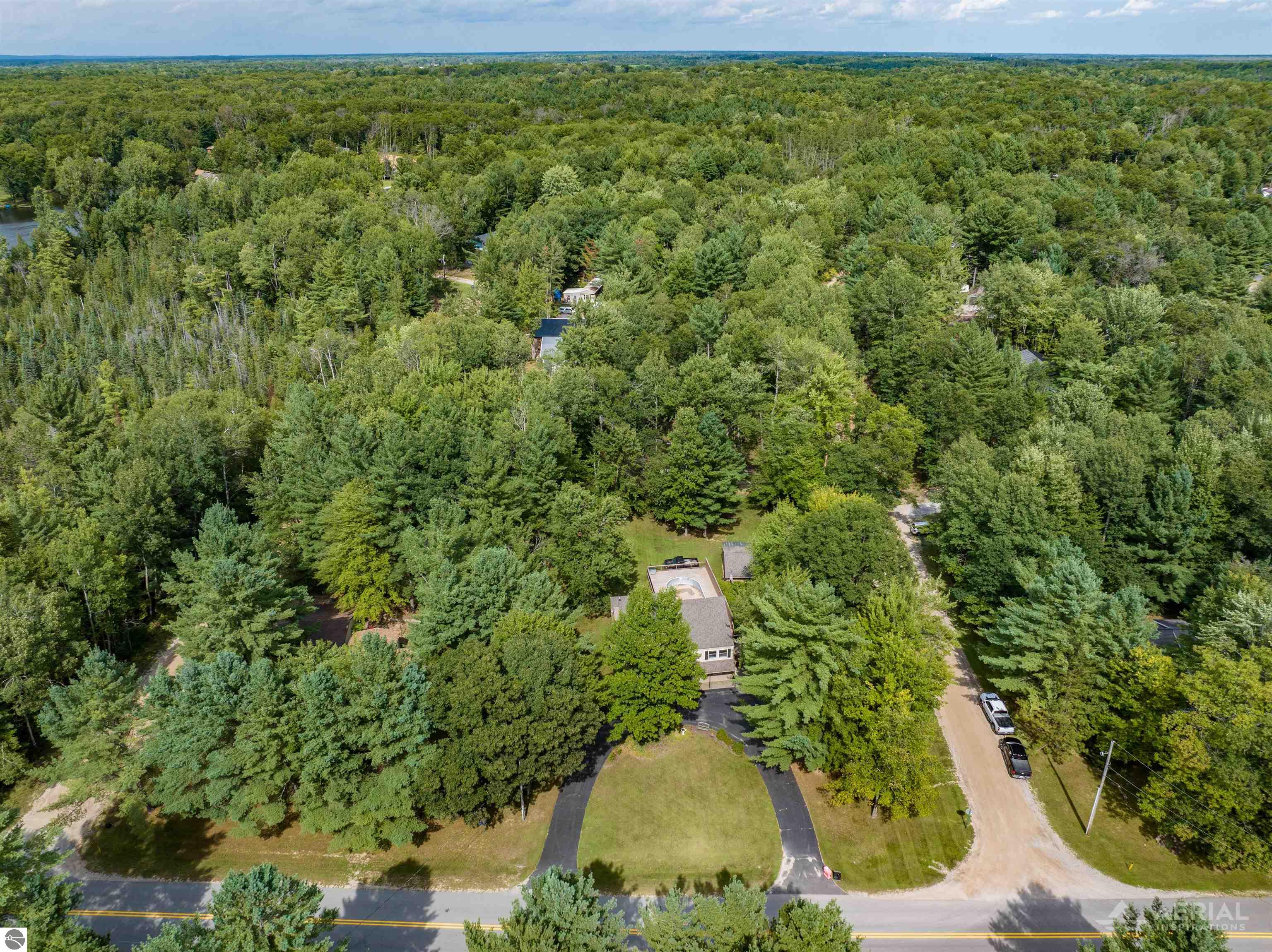 1741 N Ogemaw Trail