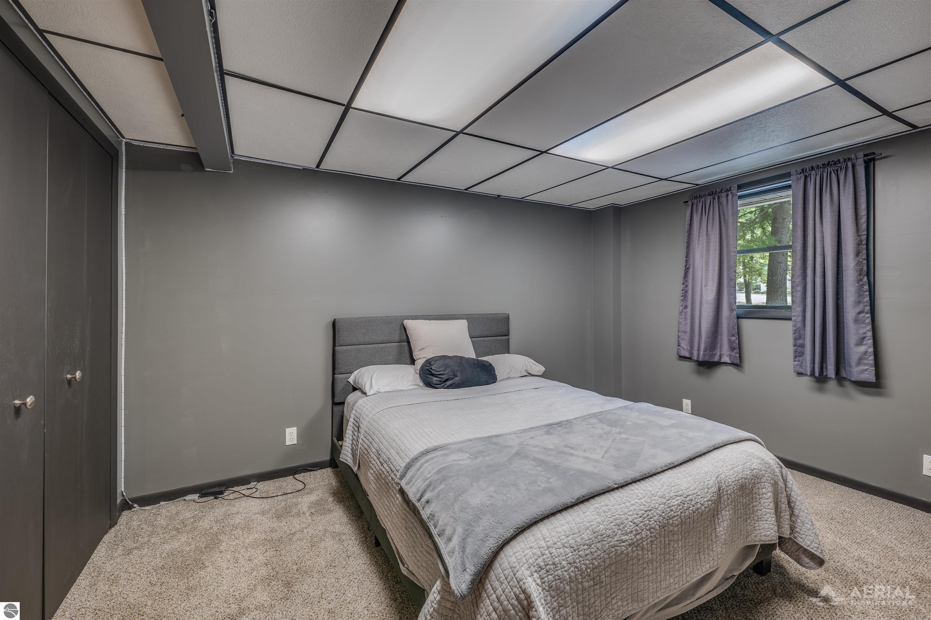 1741 N Ogemaw Trail