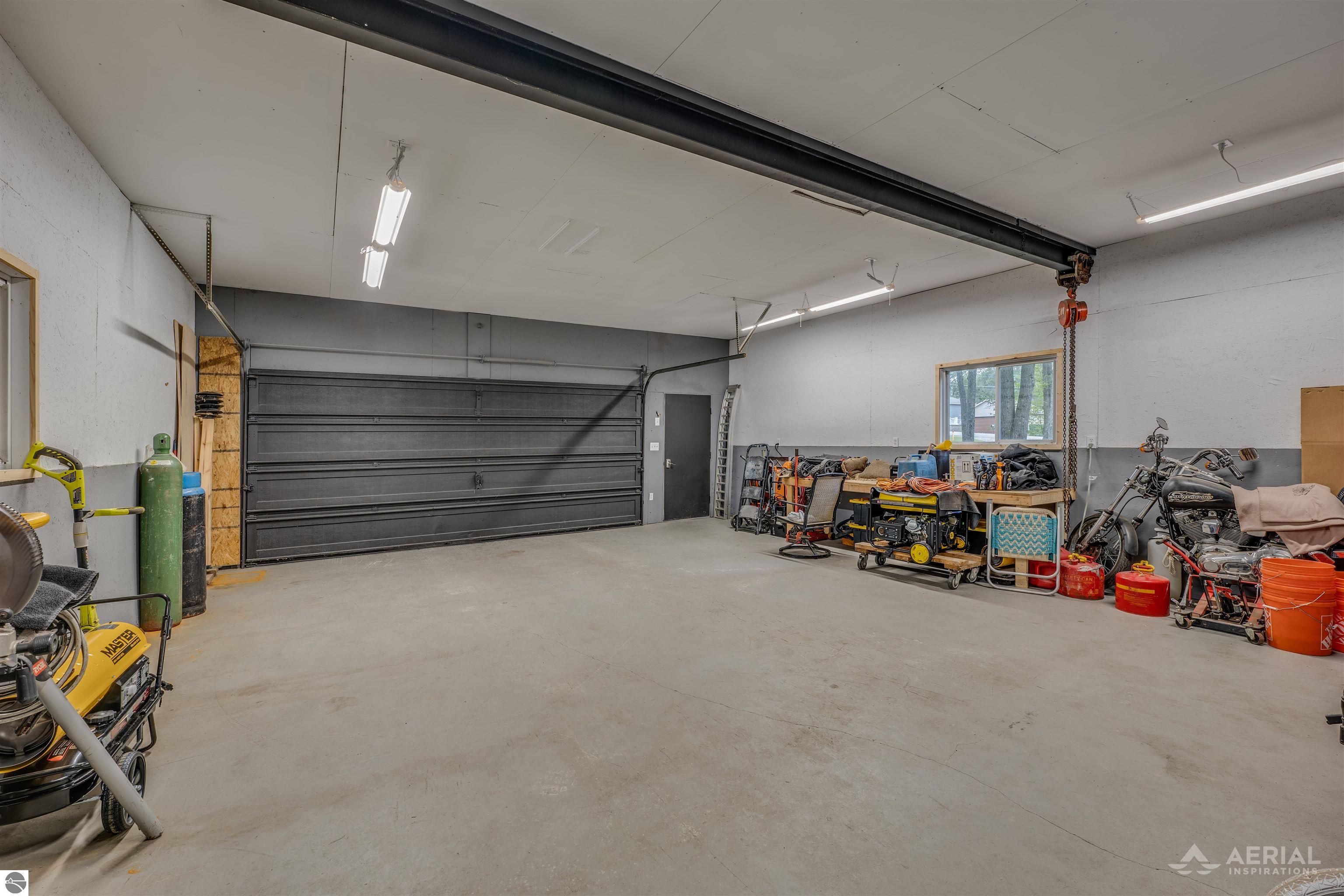 1741 N Ogemaw Trail