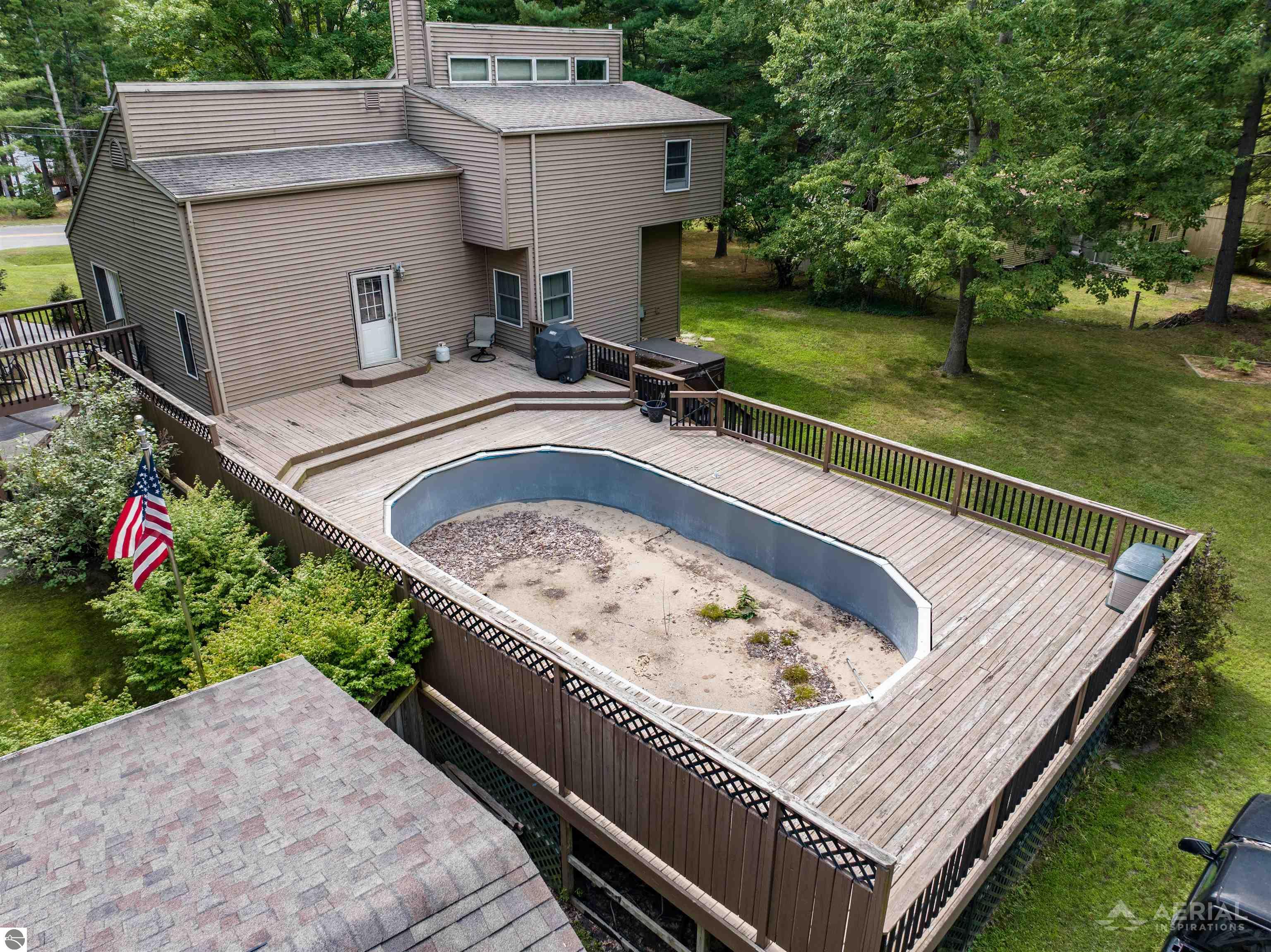 1741 N Ogemaw Trail