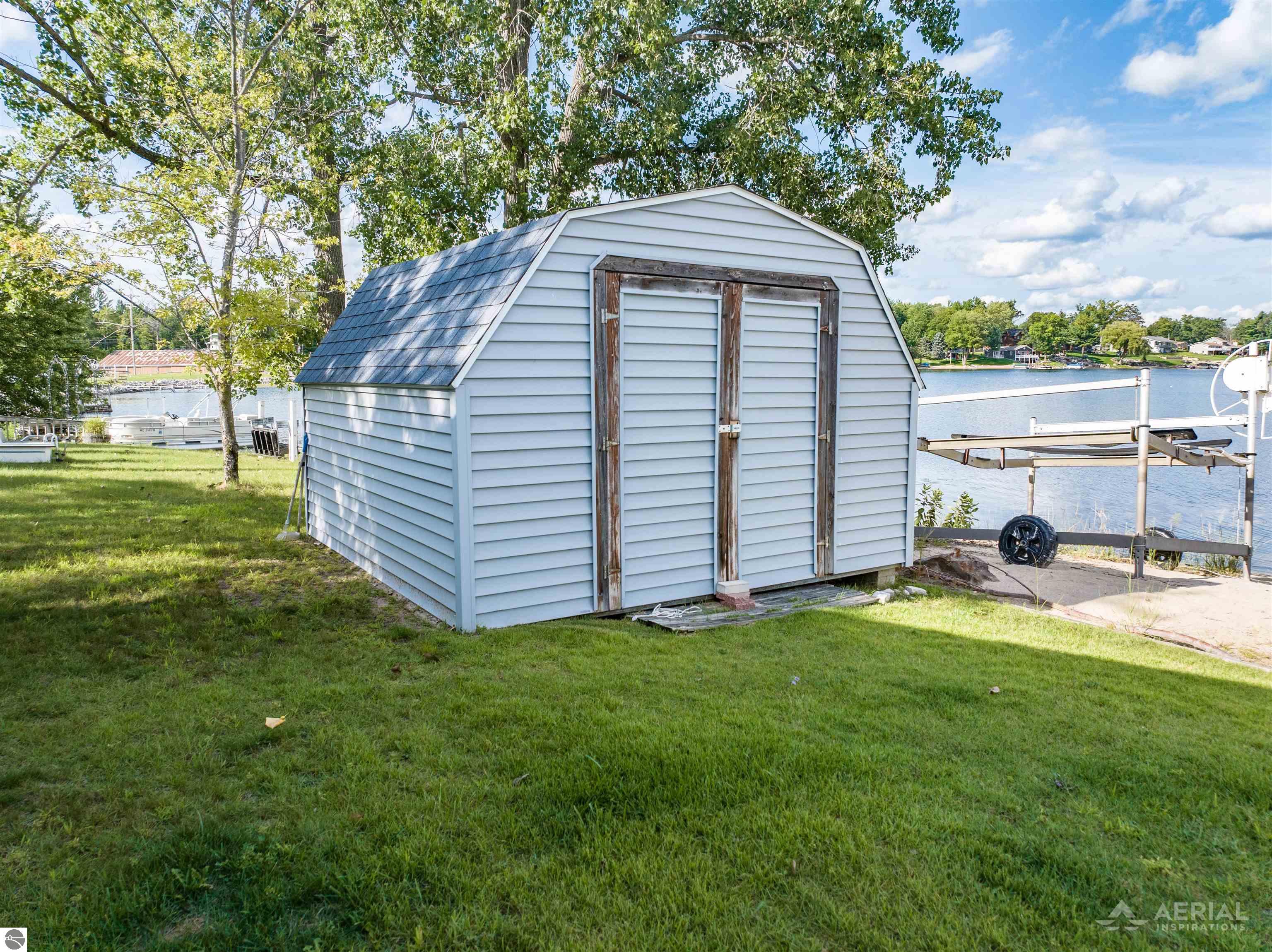 3075 Rifle River Trail