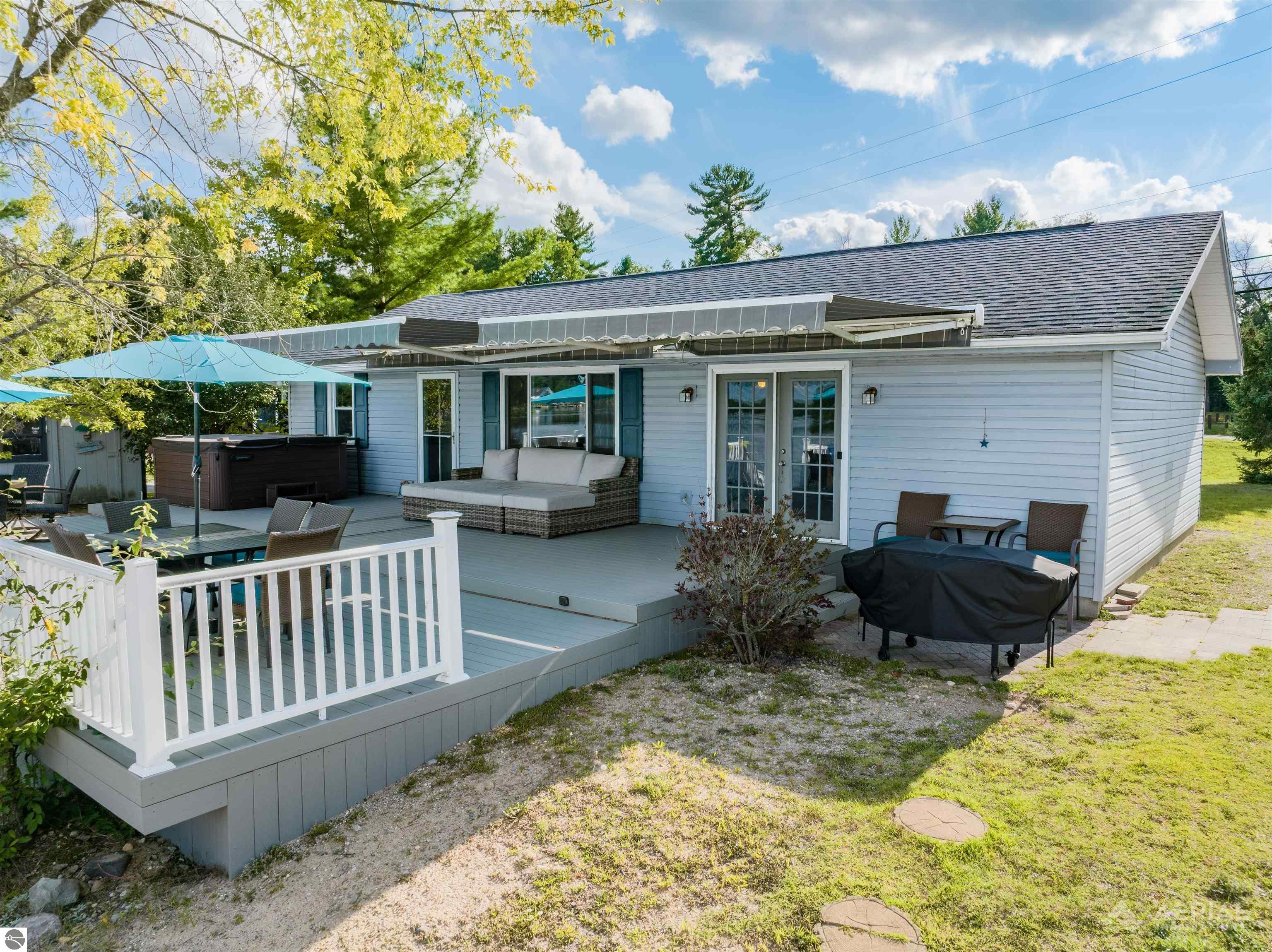3075 Rifle River Trail