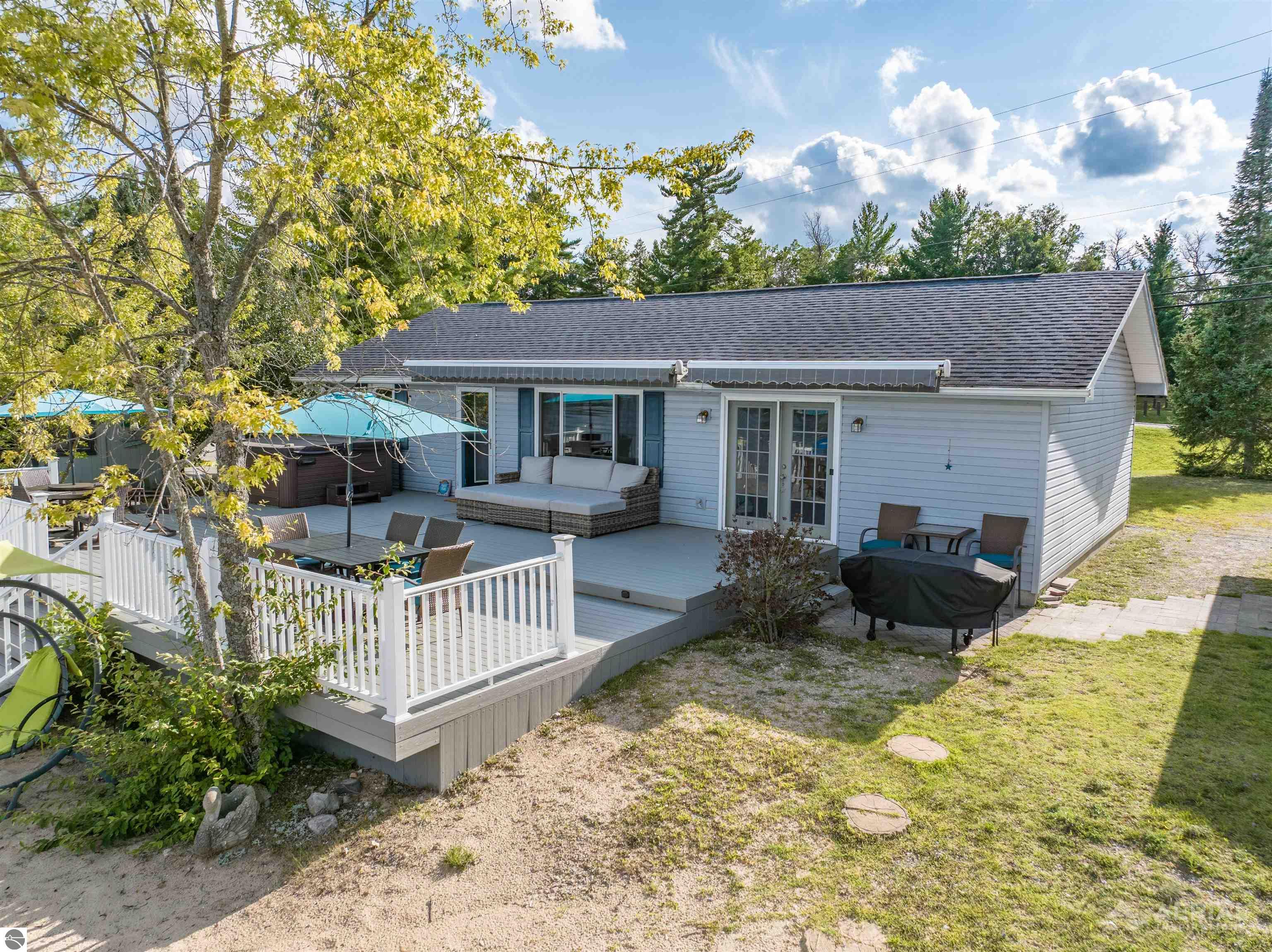 3075 Rifle River Trail