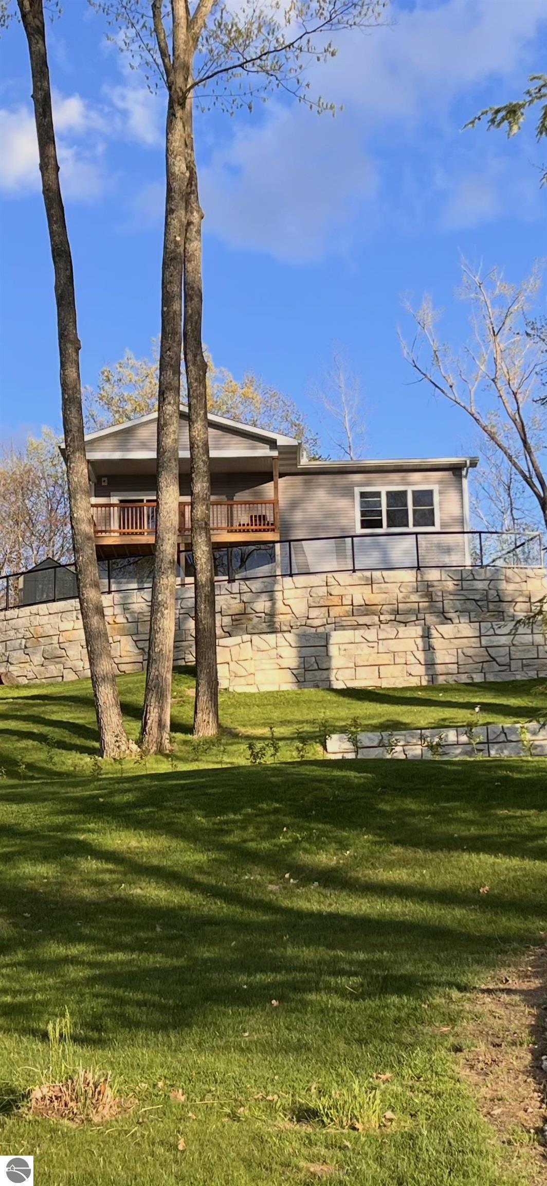 3168 N Ogemaw Trail