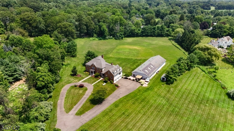 11 Beavers Rd