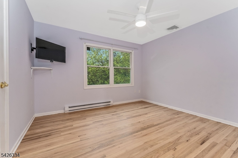46 Sutton Rd