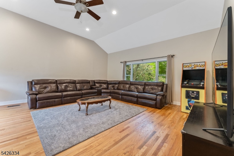 46 Sutton Rd