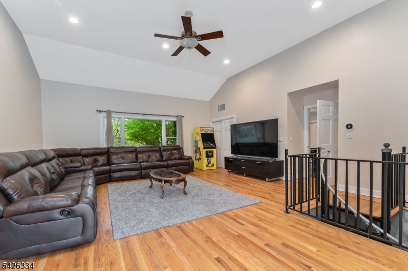 46 Sutton Rd