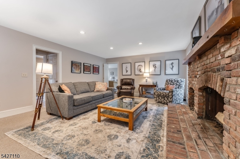 44 Big Spring Rd