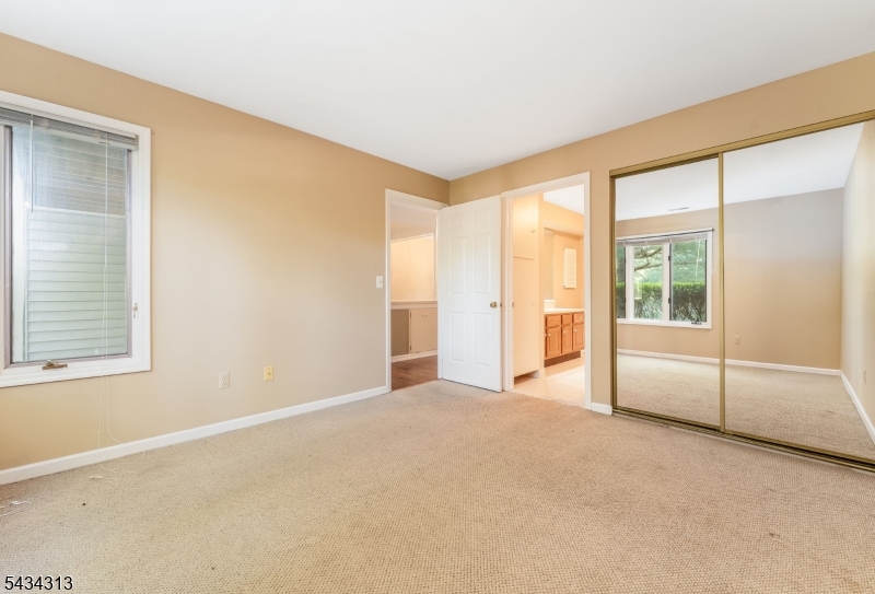 13 Augusta Dr