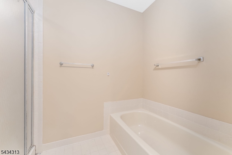 13 Augusta Dr