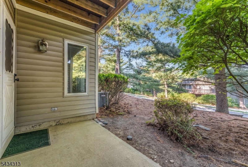 13 Augusta Dr