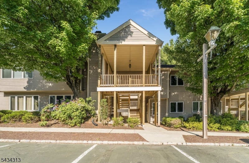 13 Augusta Dr
