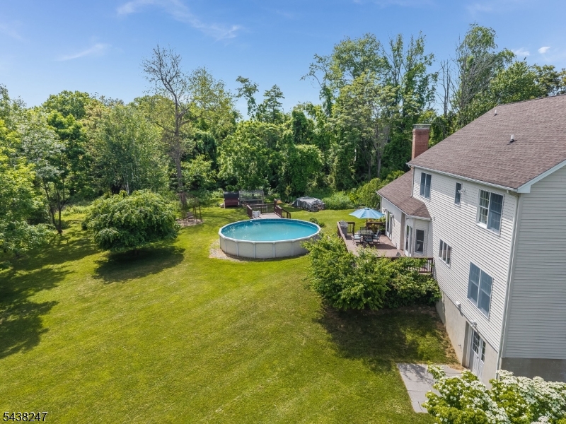 2 General Morgan Ln