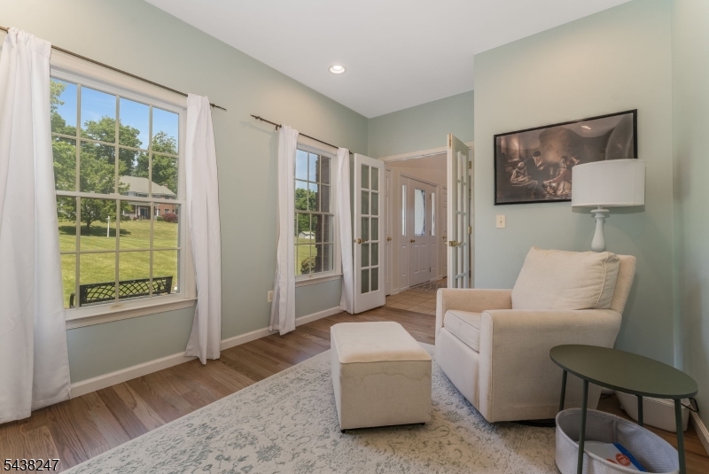 2 General Morgan Ln