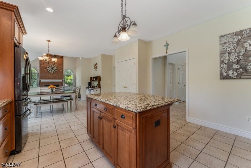 2 General Morgan Ln