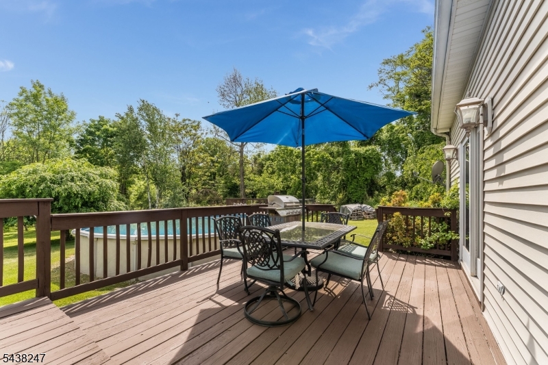 2 General Morgan Ln