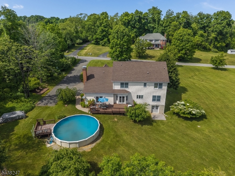 2 General Morgan Ln