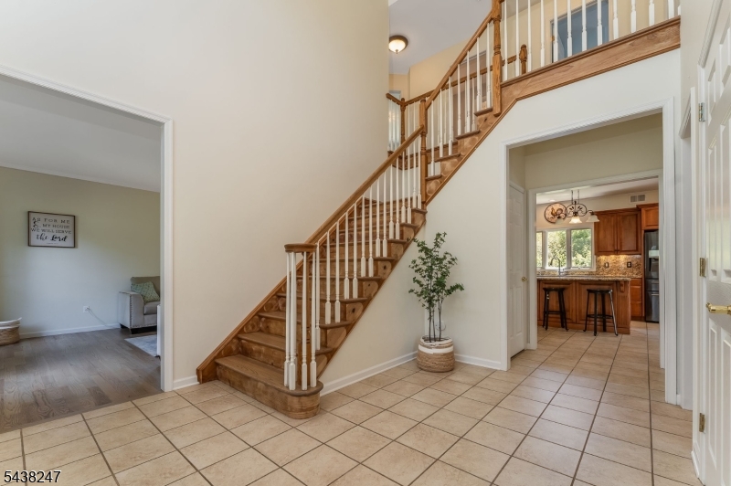 2 General Morgan Ln