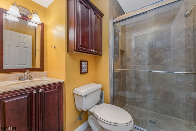 8 Kilmer Dr