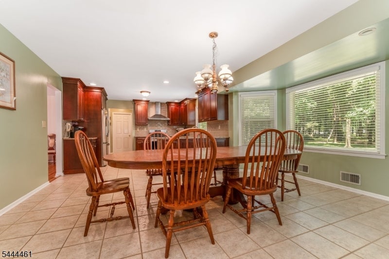 8 Kilmer Dr