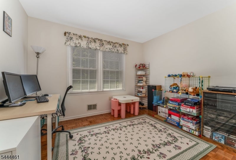 8 Kilmer Dr