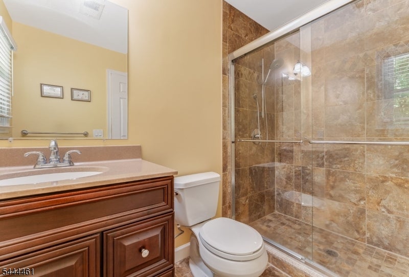 8 Kilmer Dr