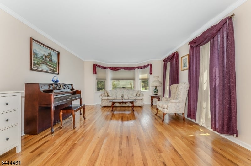 8 Kilmer Dr
