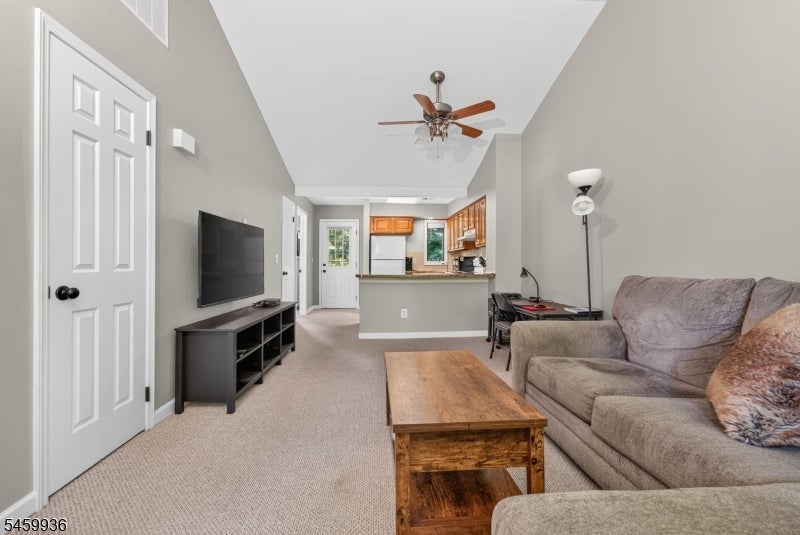 14 Augusta Dr