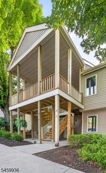 14 Augusta Dr